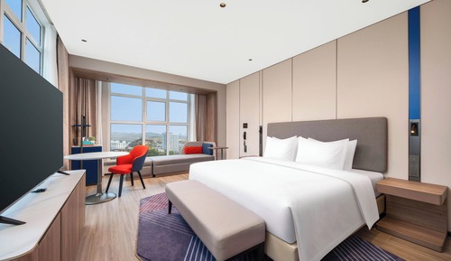 Standard Room, 1 King Bed