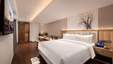 Senior Room, City View