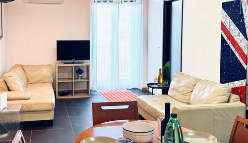 Deluxe Condo, Balcony, City View