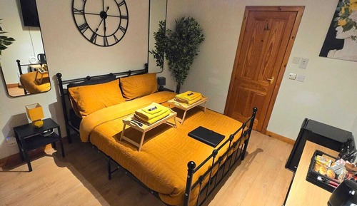 Comfort Suite, Lake View
