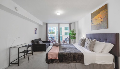 Luxury Condo, 1 Bedroom
