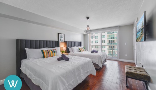 Luxury Condo, 3 Bedrooms, City View