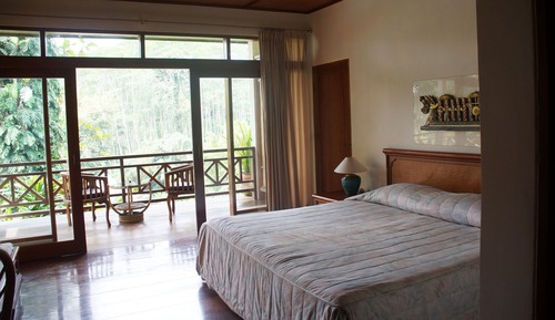 Hot Spring Bungalow