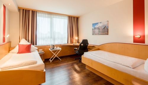 Comfort Twin Room