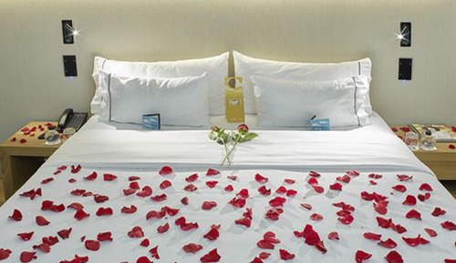Swimming pool Superior room, Sea view with private terrace