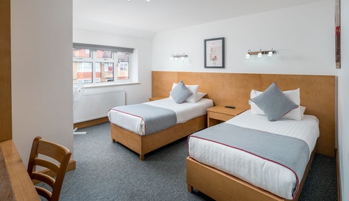 Standard Twin Room
