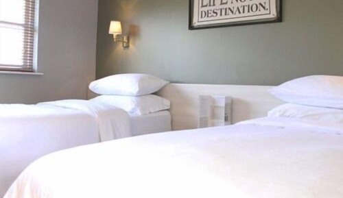 Twin Room, Ensuite