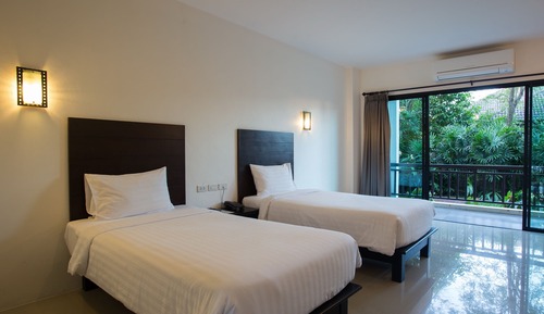 Standard Twin Room