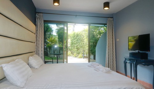 Standard Room, 1 King Bed, Garden View, Ground Floor
