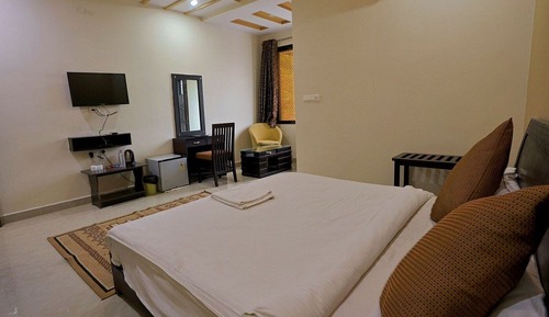 Deluxe Double Room, Garden View