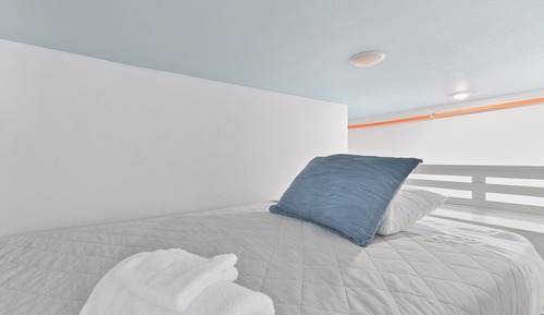 Deluxe Single Room #207, 1 Bedroom, Beach View, Oceanfront