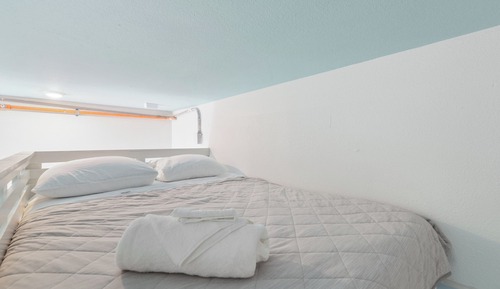 Deluxe Single Room #212, 1 Bedroom, Beach View, Oceanfront