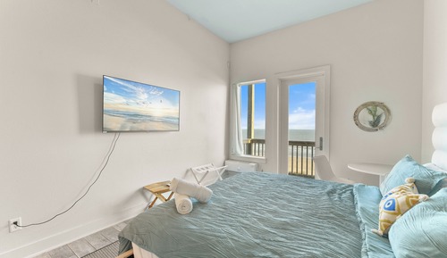 Deluxe Single Room #307, 1 Bedroom, Beach View, Oceanfront