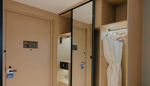 Room, 1 King Bed, City View