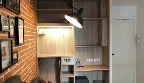 Design Studio (102)