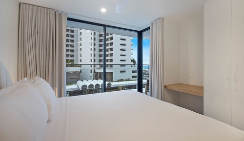 Deluxe Apartment, 2 Bedrooms, Partial Ocean View