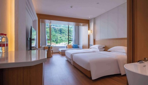 Superior Room, 2 Twin Beds, Non Smoking, Mountain View