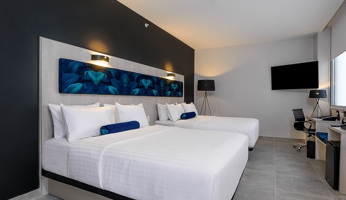 Suite, 2 Queen Beds