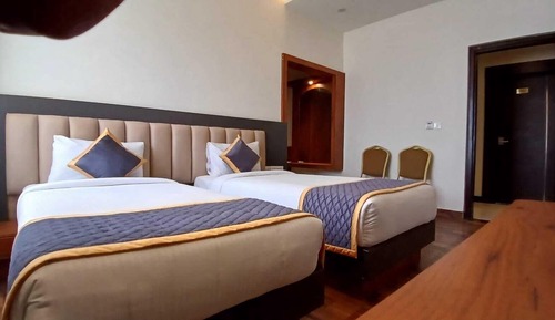 Deluxe Twin Room, City View