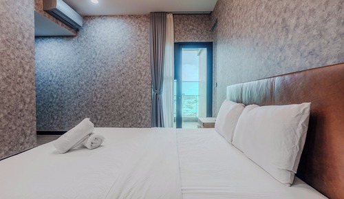 Superior Studio, 1 Queen Bed, Kitchen, City View