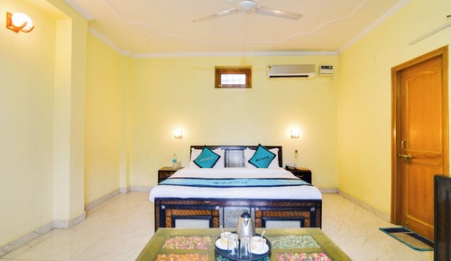 Deluxe Room, 1 Bedroom, Non Smoking, Mountain View
