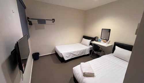 Deluxe Twin Room