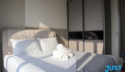 Comfort Apartment, City View