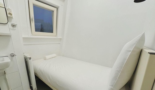 Economy Single Room, Shared Bathroom