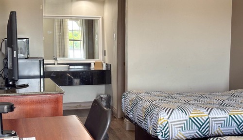 Standard Room, 2 Double Beds, Accessible, Non Smoking