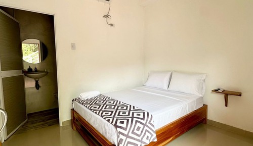 Basic Double Room, Pool View, Poolside