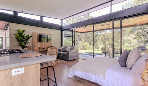 Deluxe Suite, Garden View