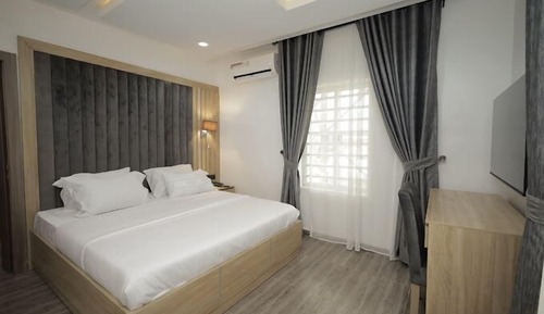 Economy Room, Balcony, City View