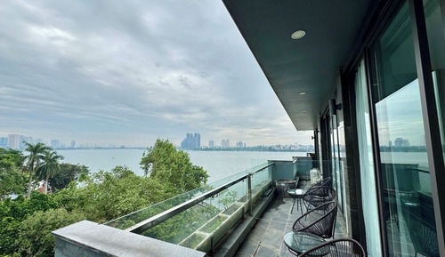 Deluxe Double Room, 1 Bedroom, Partial Lake View