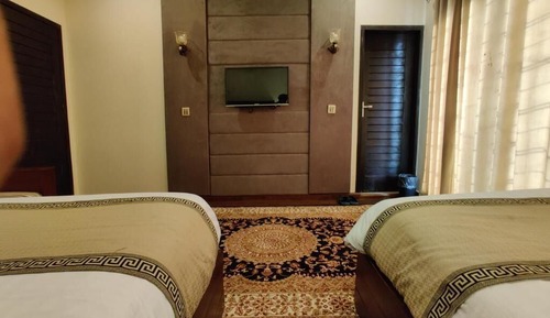 Standard Twin Room