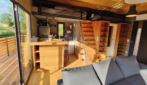 TinyHousebeiDresden spektakuläres Häuschen auf Stelzen im Pferdeteich - Nähe Sächsische Schweiz