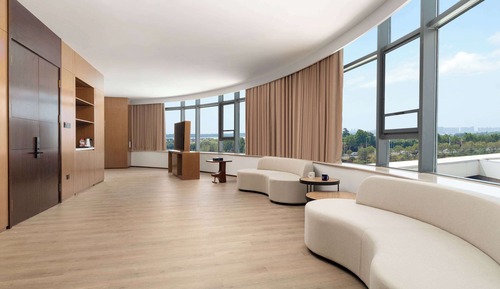 Executive Suite, 1 King Bed, Non Smoking, River View