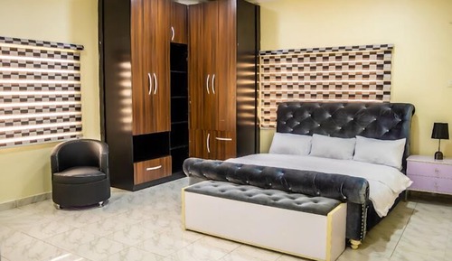 Family Room, Balcony, City View