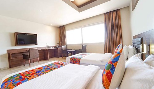 Luxury Suite