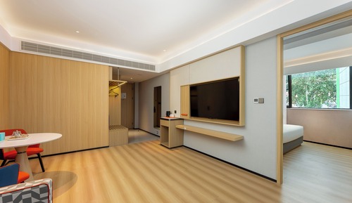 1 King Suite City View