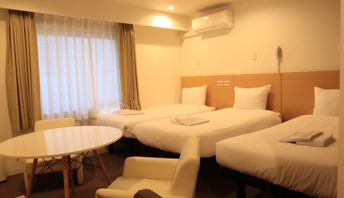 Triple Room