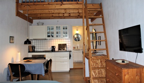 Apartment, Lakeside