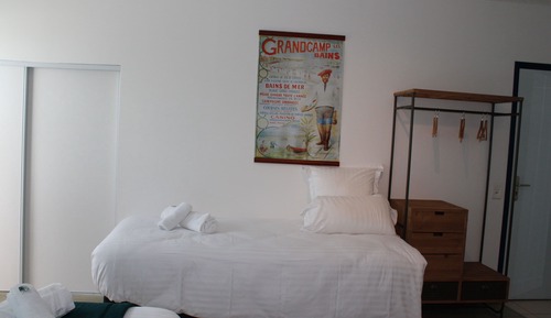 Comfort Suite, Private Bathroom, Garden View (Sword)