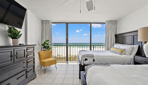 "Sunset Suite" - 2 Bedroom 2 Bath Beachfront Condo
