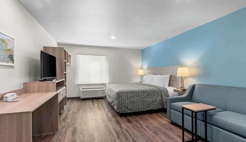 Suite, 1 King Bed, Non Smoking