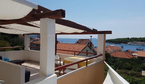 Apartment (Two Bedroom Apartment with Terrace)