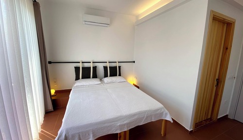 Standard Triple Room, Balcony, Sea View