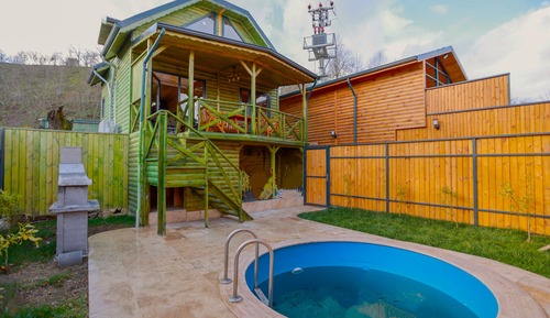 Deluxe Cottage