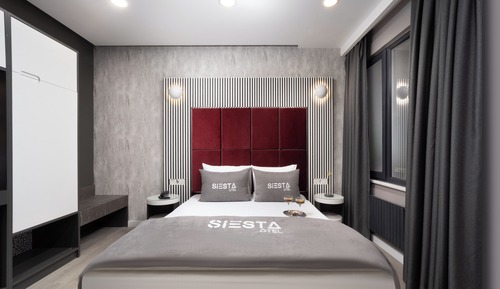 Economy Room