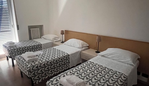 Basic Triple Room, Balcony