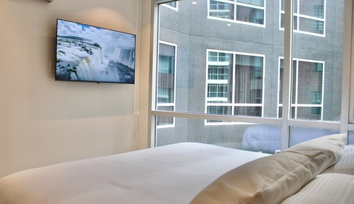 Premier Apartment, Kitchen, City View